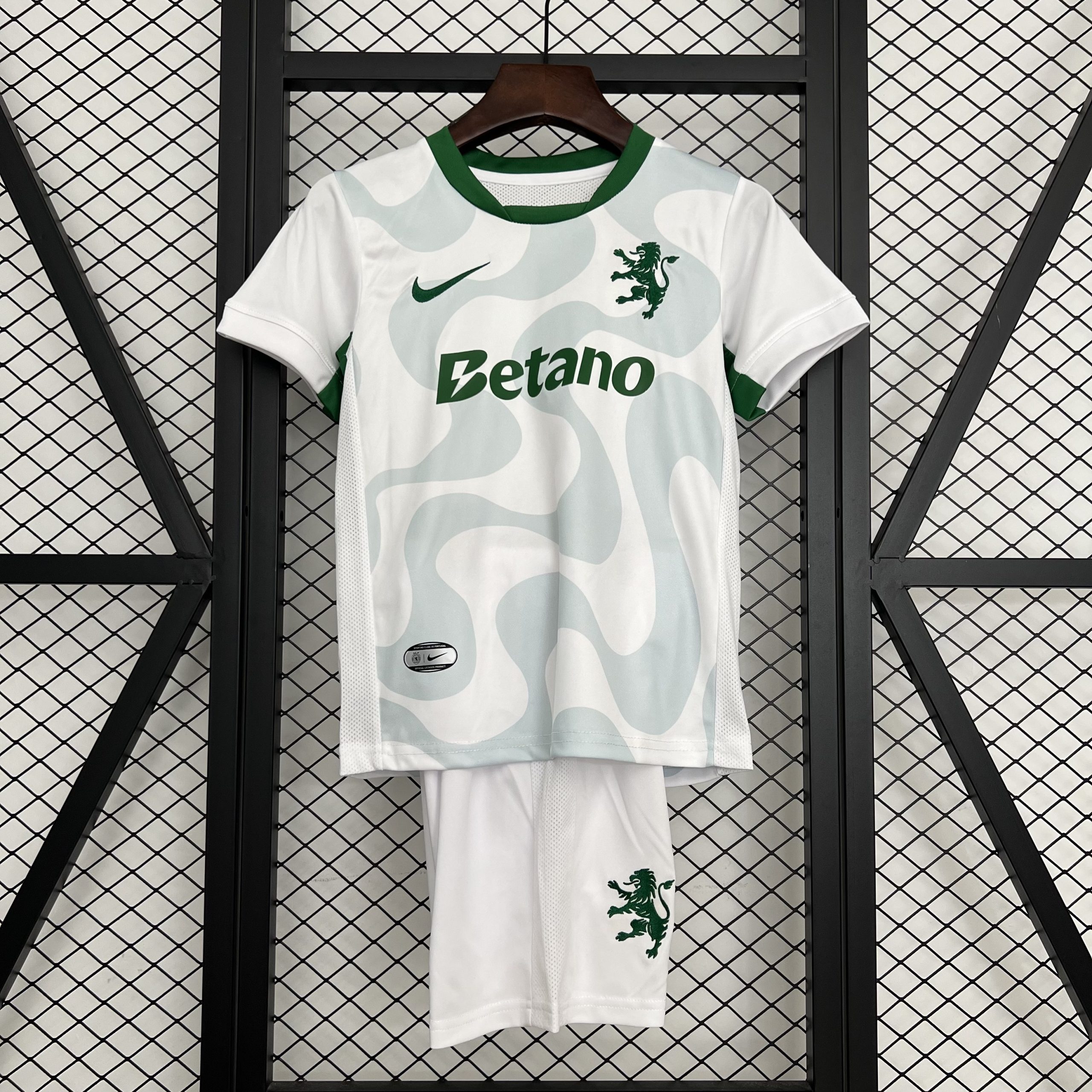 Sporting CP Soccer Jersey Fourth Away Kids Kit Jersey+Shorts 2025/26