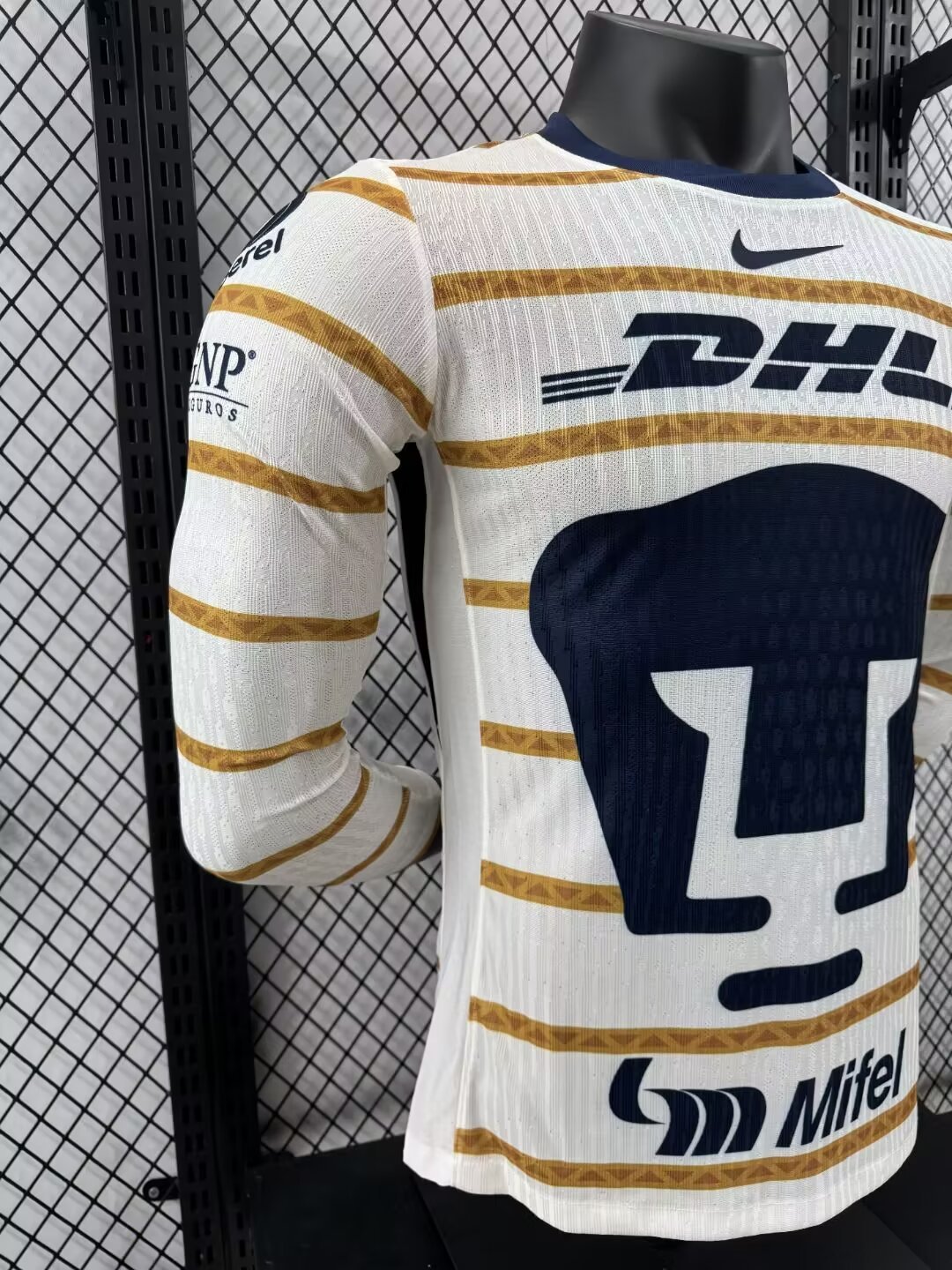 Pumas UNAM Soccer Jersey Home Long Sleeve Shirt 2024/25 - Image 4