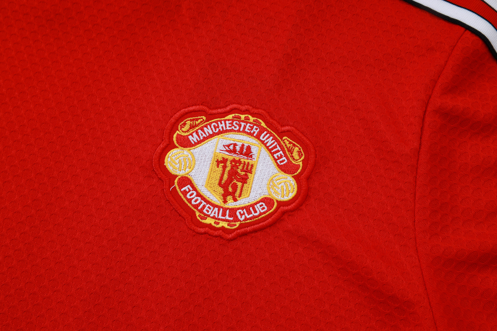 Manchester United Training Jersey Kit Red 2025/26 - Image 5