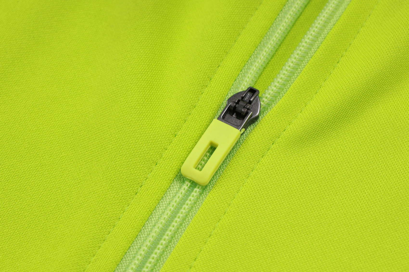 Real Madrid Training Kit (Jacket+Pants) Green 2025/26 - Image 5