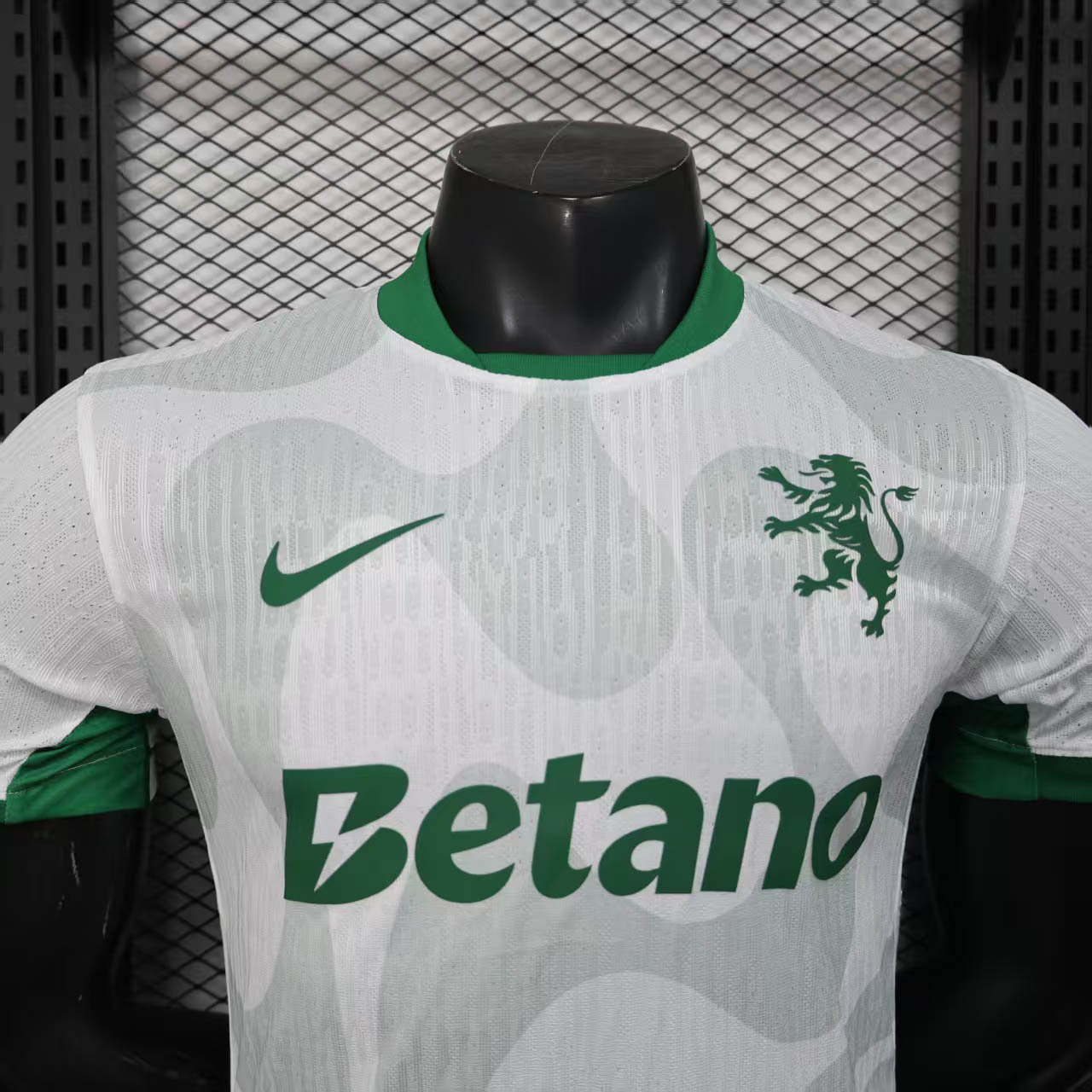 Sporting CP Soccer Jersey Fourth Away Shirt 2025/26 - Image 3