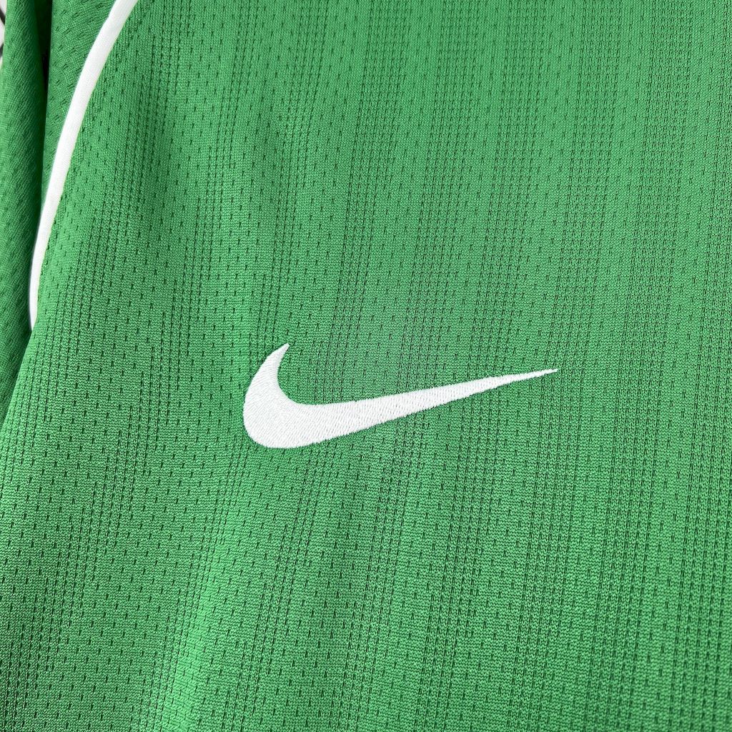 Manchester United Retro Green Goalkeeper Football Jersey Shirt 2007/08 - Image 3