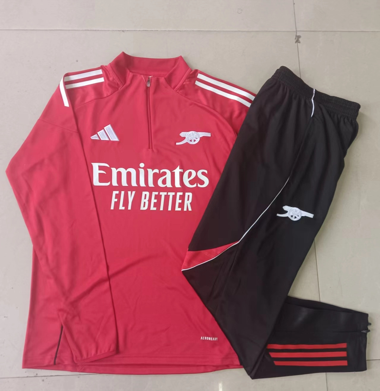 Kids Arsenal Training Kit (Sweatshirt+Pants) Red 2025/26 - Image 2