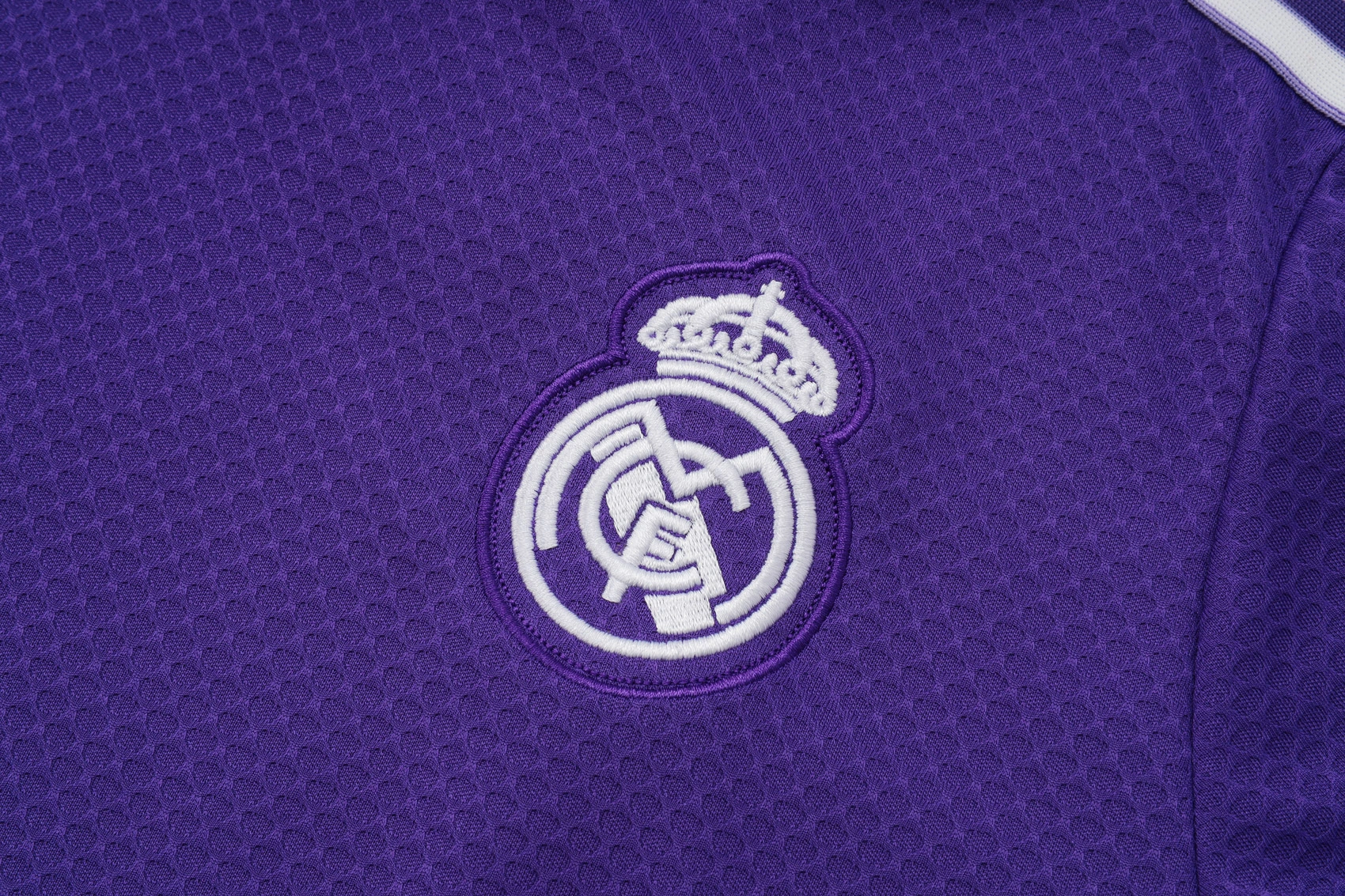 Real Madrid Training Jersey Kit Purple 2025/26 - Image 2