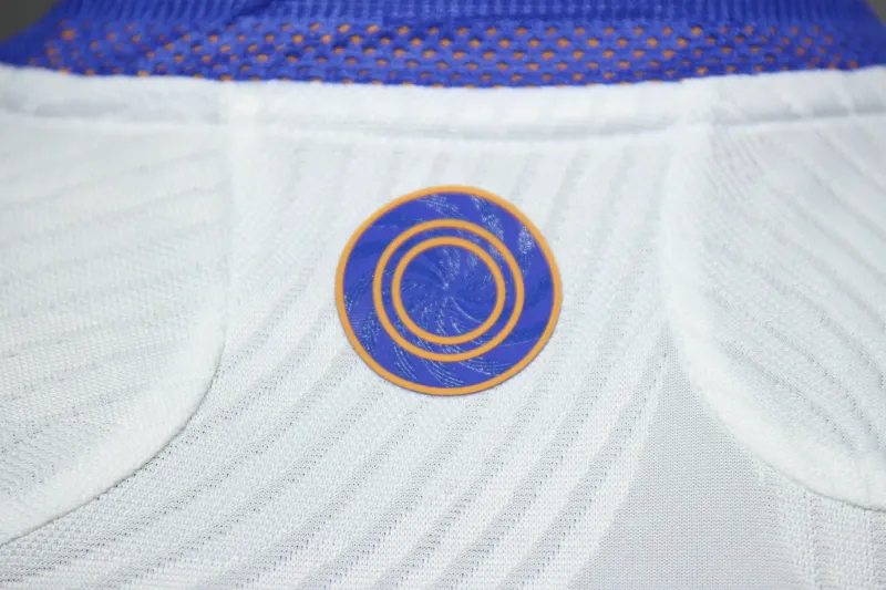 Real Madrid Retro Jersey Home Long Sleeve Soccer Shirt 2021/22 - Image 6