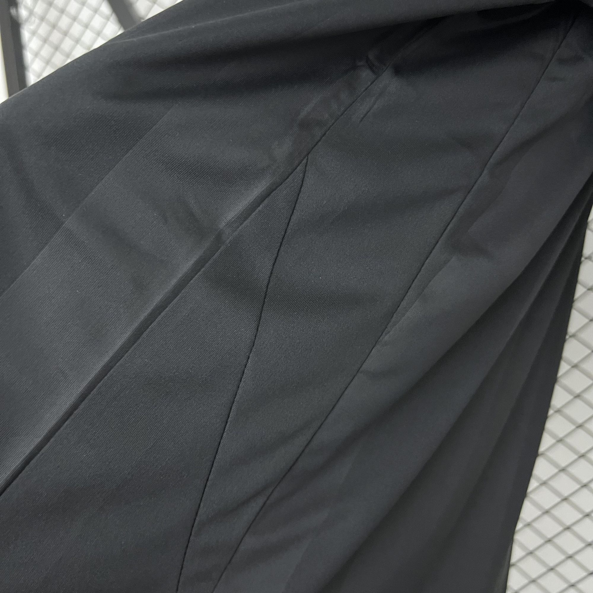 Real Madrid Football Jersey Black Goalkeeper Custom Shirt 2025/26 - Image 5