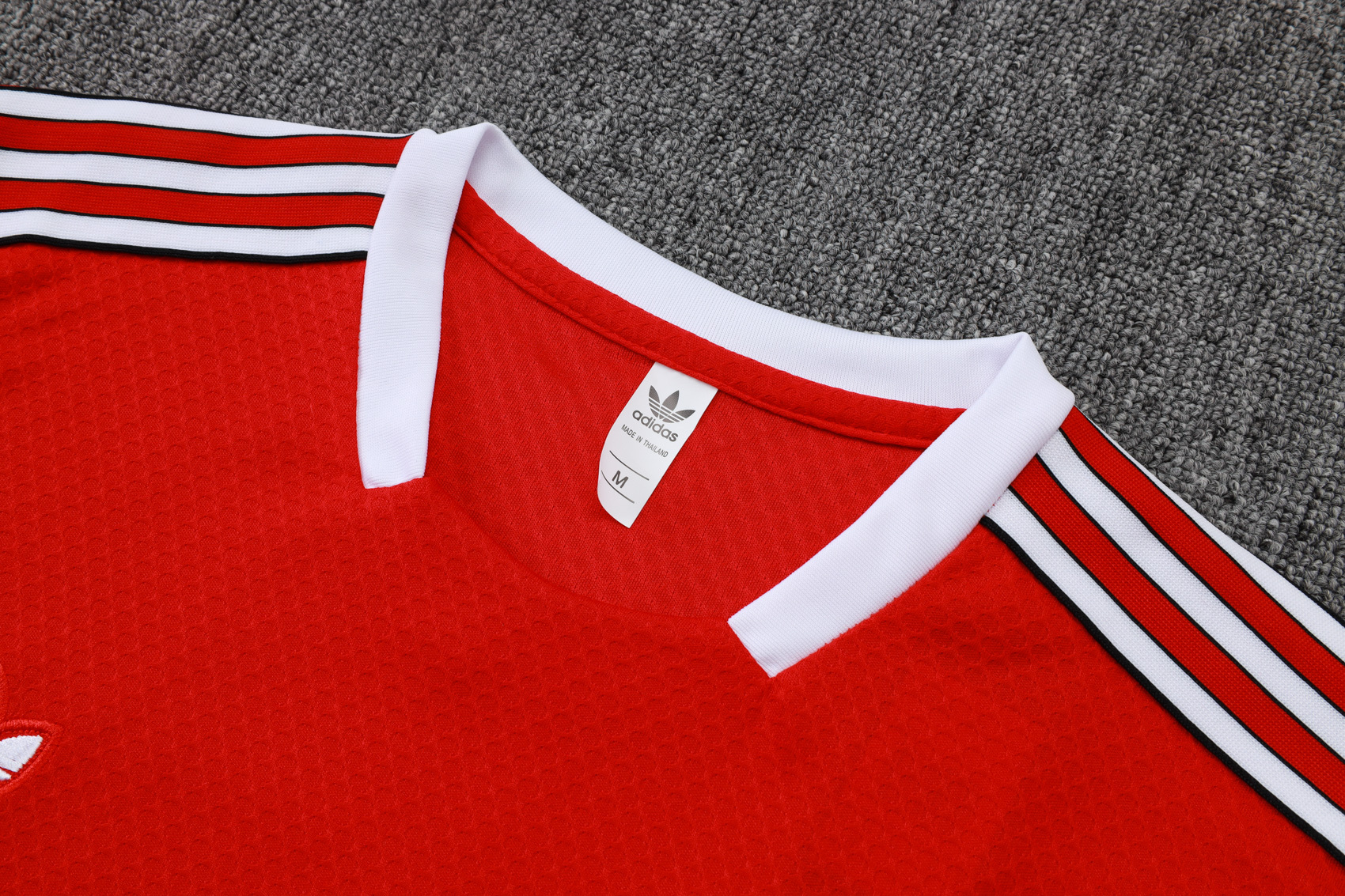 Manchester United Training Jersey Kit Red 2025/26 - Image 6