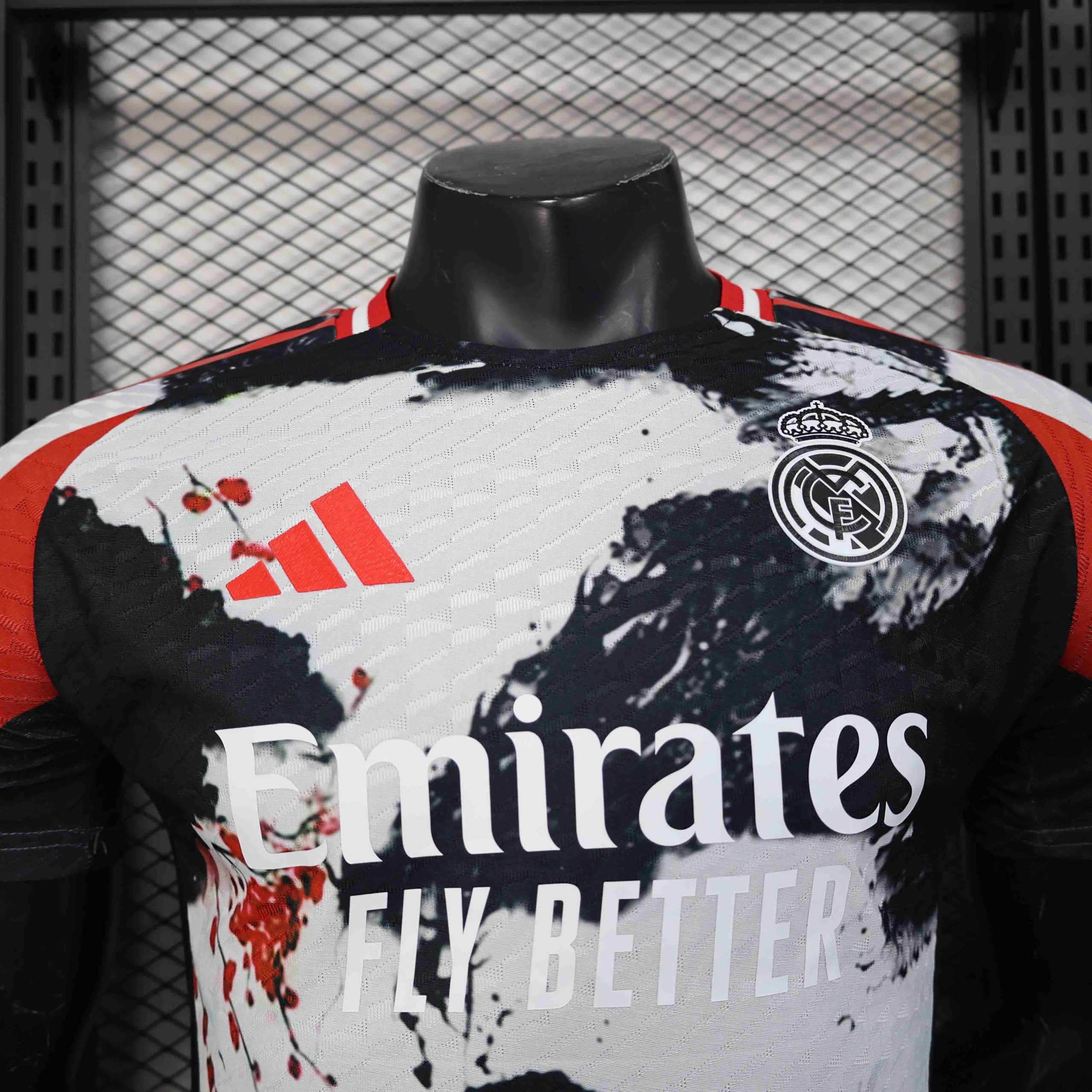 Real Madrid Soccer Jersey Special Edition Shirt 2025/26 - Image 3