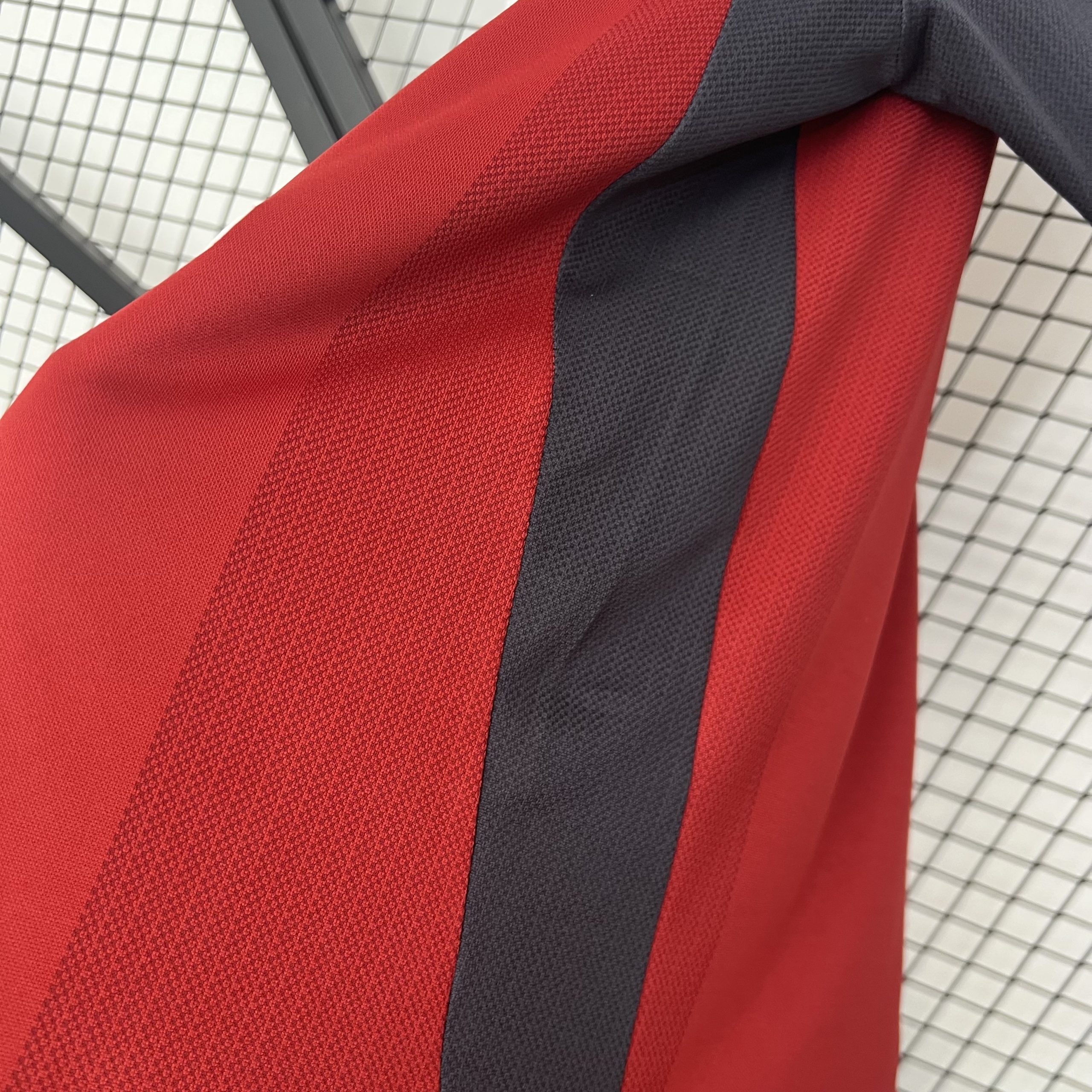 Bayern Munich Retro Jersey Home Soccer Shirt 2001-02 - Image 4