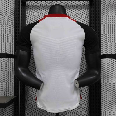 Alternative view of Manchester United Training Football Jersey Shirt 2025/26