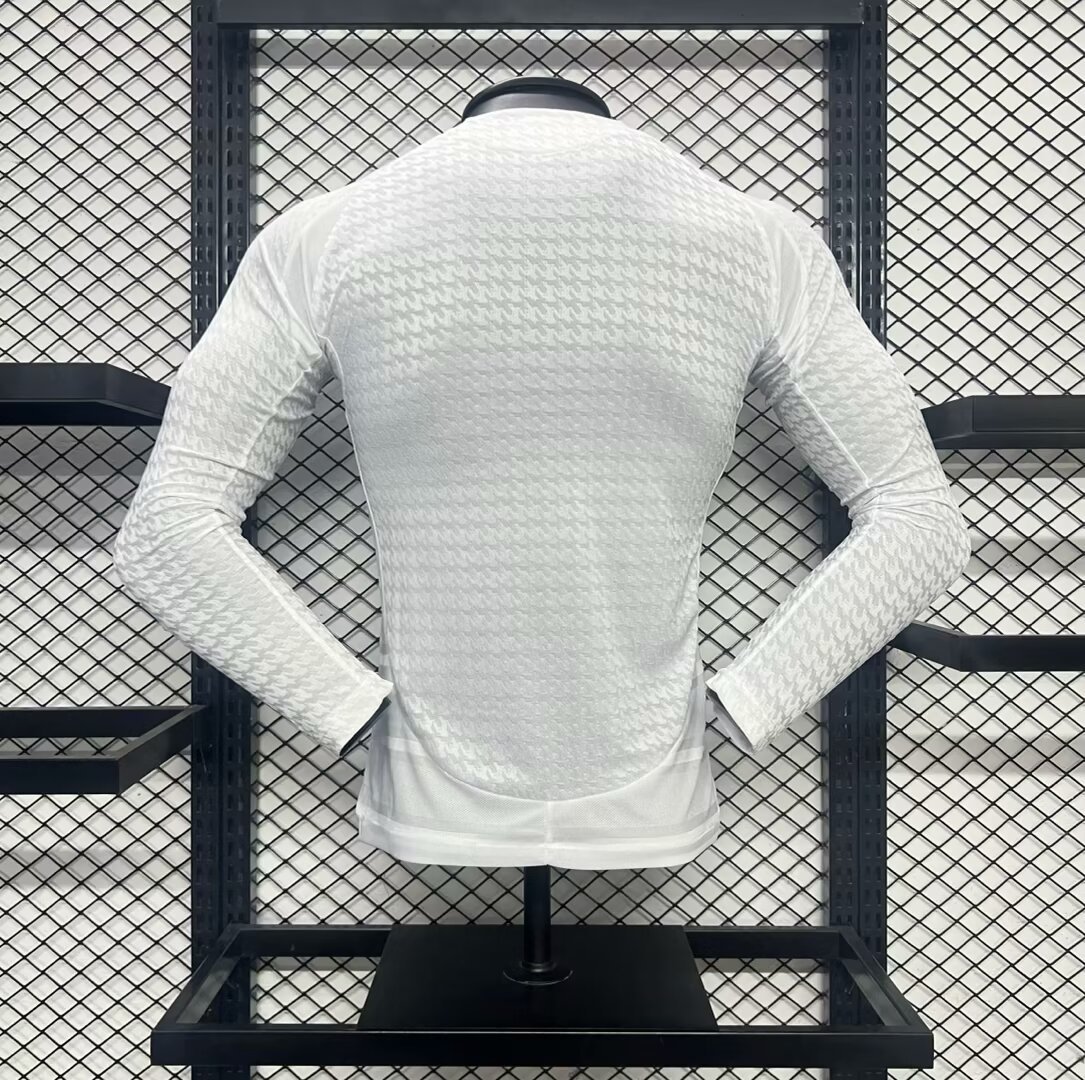 Real Madrid Soccer Jersey Home Long Sleeve Shirt 2024/25 - Image 2