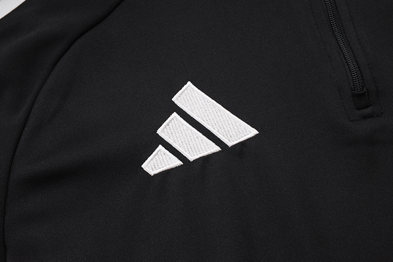 Benfica Training Kit (Sweatshirt+Pants) Black 2025/26 - Image 4